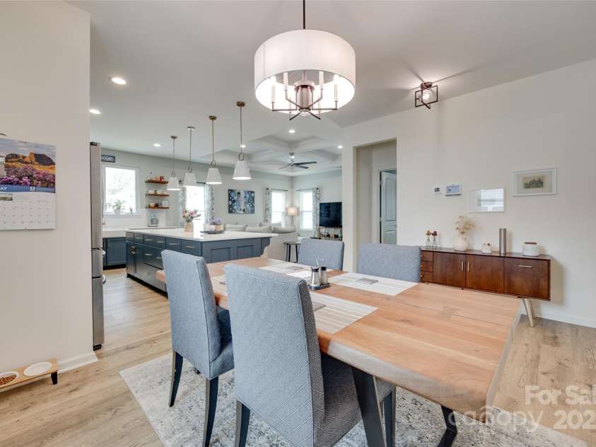 15298 Windward Lane, Lancaster, SC 29720.  MLS# CAR4214358, YatesRealty ID 21268. Dining Area