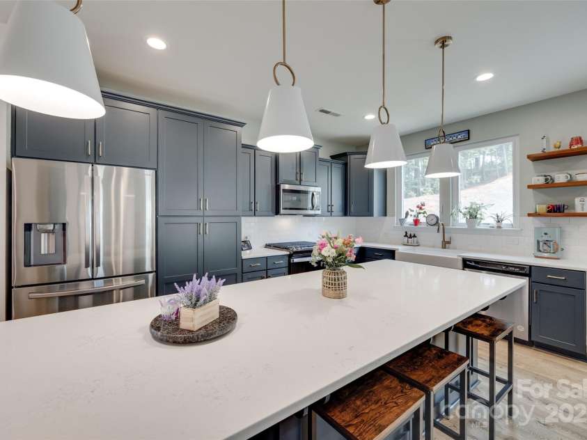 15298 Windward Lane, Lancaster, SC 29720.  MLS# CAR4214358, YatesRealty ID 21268. Kitchen