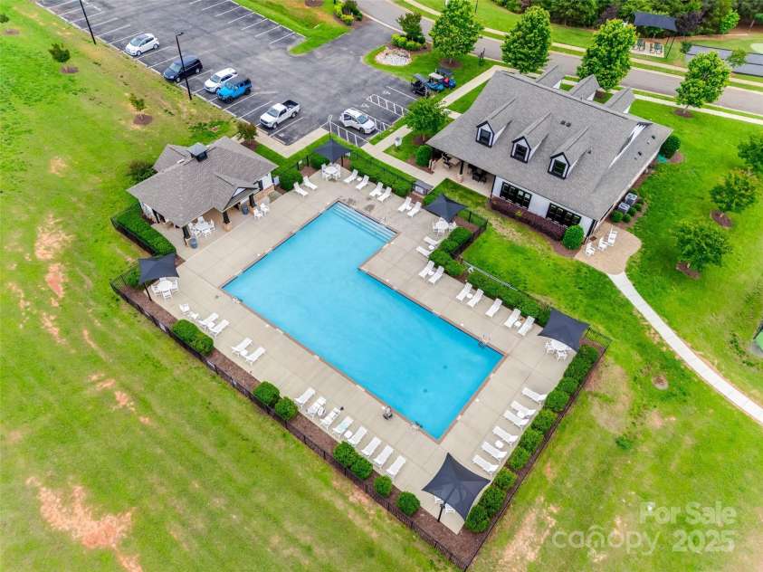 15298 Windward Lane, Lancaster, SC 29720.  MLS# CAR4214358, YatesRealty ID 21268. Larger Pool & Amenitites