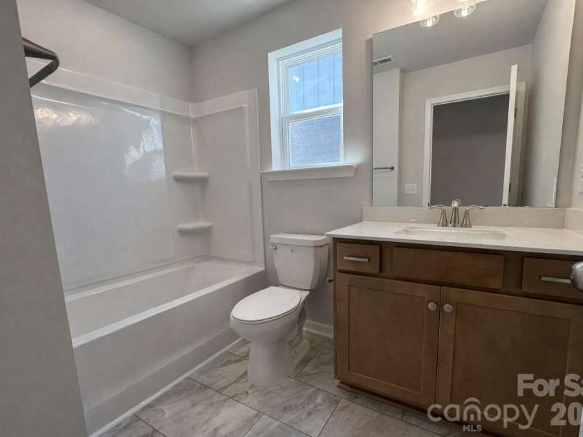 585 Cape Cod Way, Rock Hill, SC 29732.  MLS# CAR4361253, YatesRealty ID 21268. Bath 2