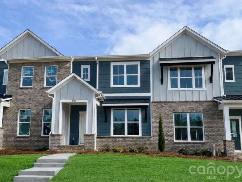 585 Cape Cod Way, Rock Hill, SC 29732.  MLS# CAR4361253, YatesRealty ID 21268. Building