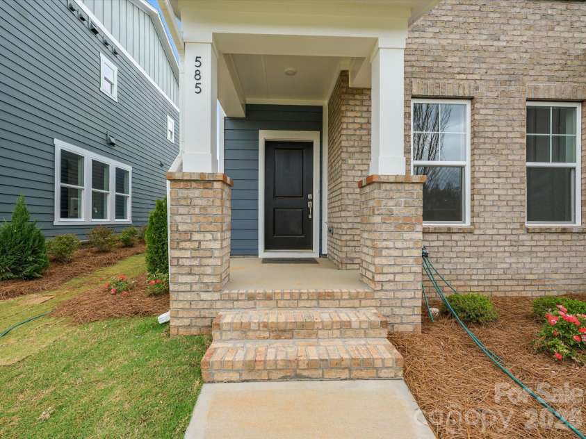585 Cape Cod Way, Rock Hill, SC 29732.  MLS# CAR4361253, YatesRealty ID 21268. End unit home with extra windows!
