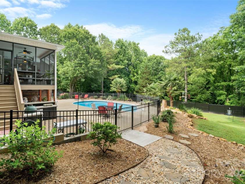 1912 Dawnhurst Lane, York, SC 29745.  MLS# CAR4269262, YatesRealty ID 21269. 