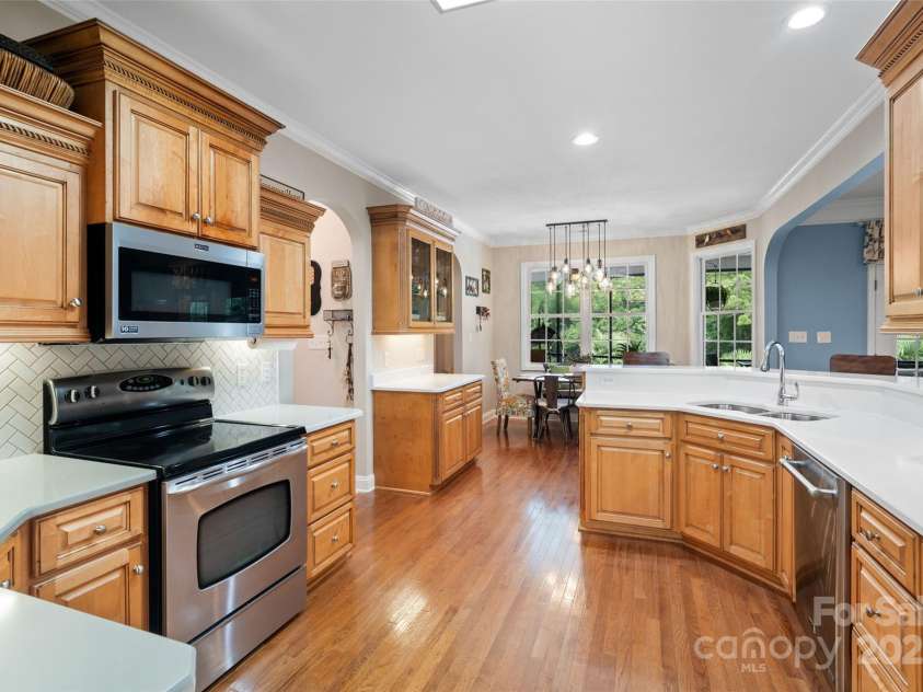 1912 Dawnhurst Lane, York, SC 29745.  MLS# CAR4269262, YatesRealty ID 21269. 