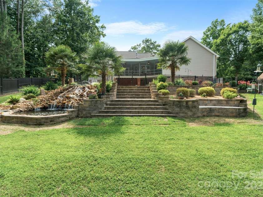 1912 Dawnhurst Lane, York, SC 29745.  MLS# CAR4269262, YatesRealty ID 21269. 