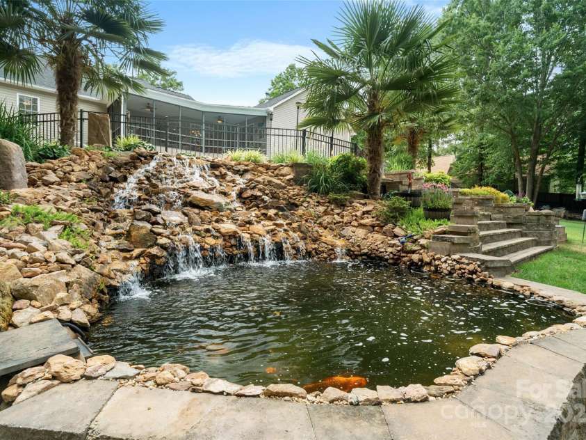 1912 Dawnhurst Lane, York, SC 29745.  MLS# CAR4269262, YatesRealty ID 21269. 