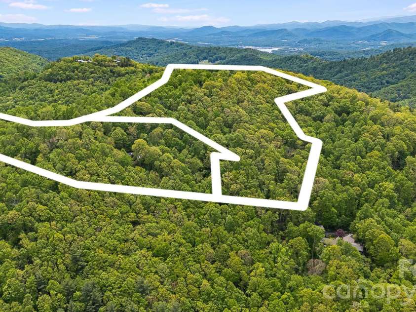 24 Smokey Road, Asheville, NC 28803.  MLS# CAR4371941, YatesRealty ID 21269. Property Boundary