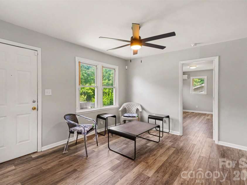 1813 Isaac Place, Shelby, NC 28152.  MLS# CAR4387203, YatesRealty ID 2127. 