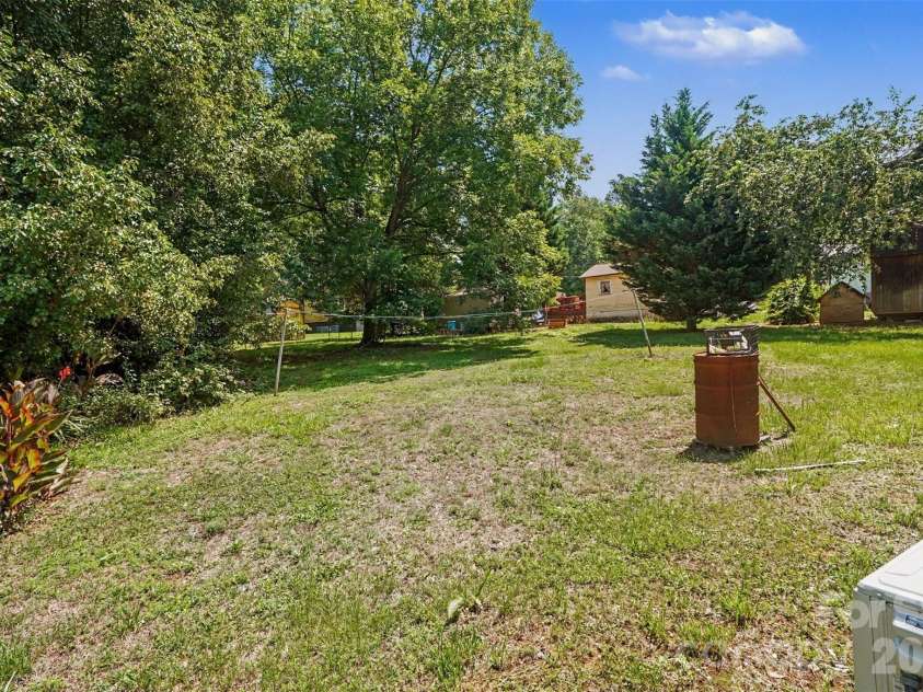 1813 Isaac Place, Shelby, NC 28152.  MLS# CAR4387203, YatesRealty ID 2127. 