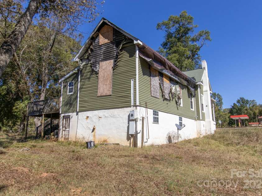 3062 Michelle Drive, Blackstock, SC 29014.  MLS# CAR4313747, YatesRealty ID 2127. 