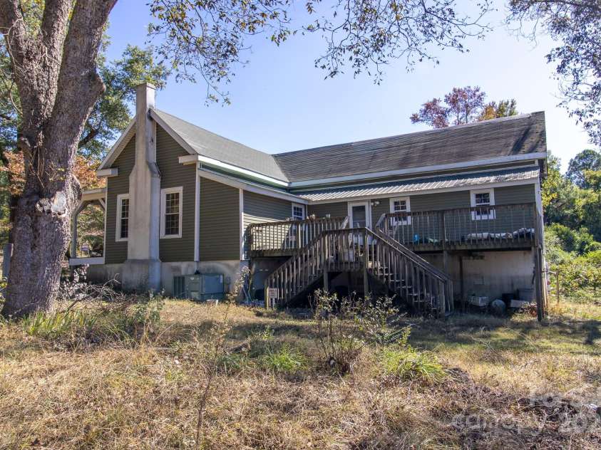 3062 Michelle Drive, Blackstock, SC 29014.  MLS# CAR4313747, YatesRealty ID 2127. 