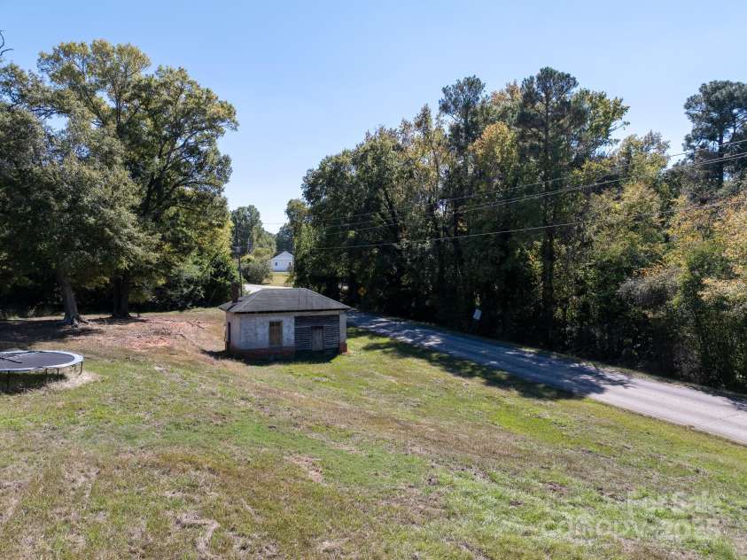 3062 Michelle Drive, Blackstock, SC 29014.  MLS# CAR4313747, YatesRealty ID 2127. 