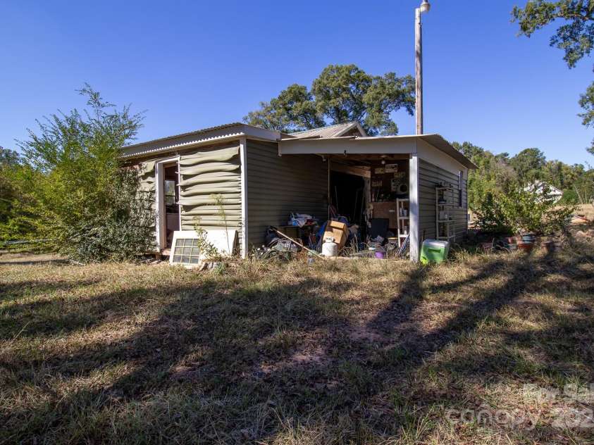 3062 Michelle Drive, Blackstock, SC 29014.  MLS# CAR4313747, YatesRealty ID 2127. 