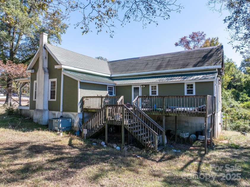3062 Michelle Drive, Blackstock, SC 29014.  MLS# CAR4313747, YatesRealty ID 2127. 