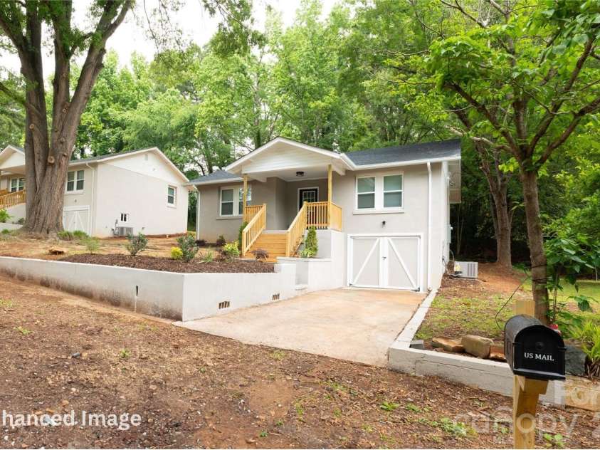 211 Eben Street, Albemarle, NC 28001.  MLS# CAR4381220, YatesRealty ID 21271. 