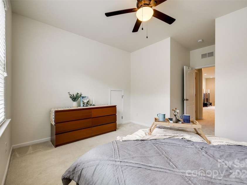 129 Hawks Creek Parkway, Fort Mill, SC 29708.  MLS# CAR4268135, YatesRealty ID 21272. 3rd bedroom