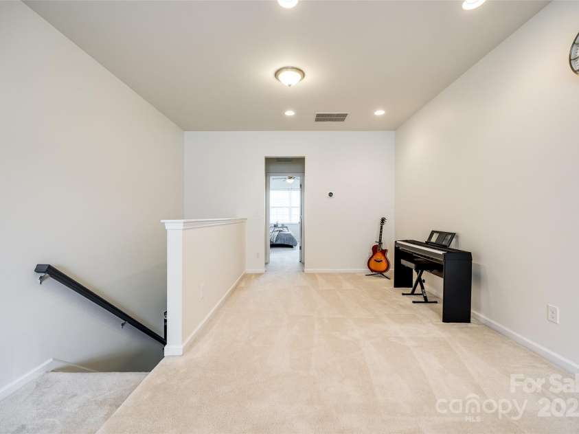 129 Hawks Creek Parkway, Fort Mill, SC 29708.  MLS# CAR4268135, YatesRealty ID 21272. Bonus room