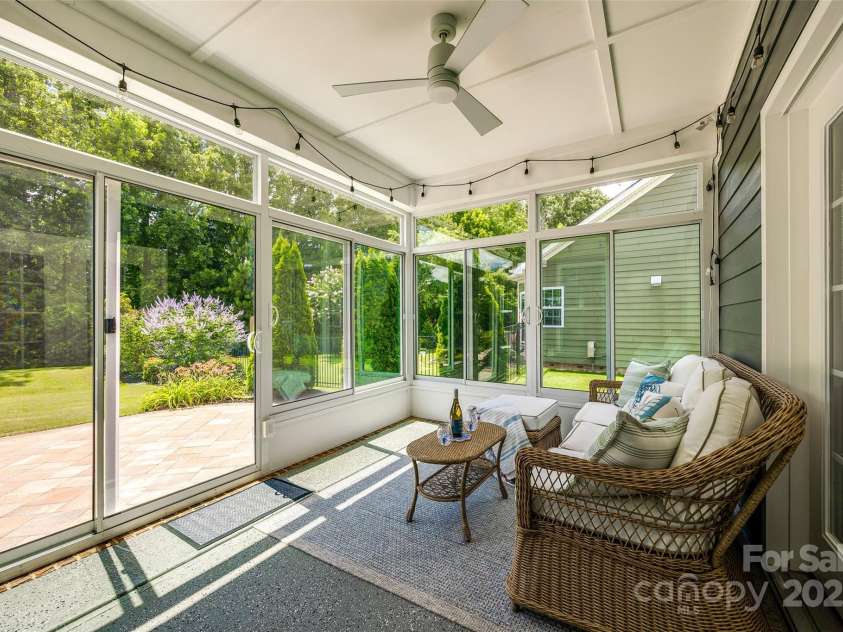 129 Hawks Creek Parkway, Fort Mill, SC 29708.  MLS# CAR4268135, YatesRealty ID 21272. Sunroom