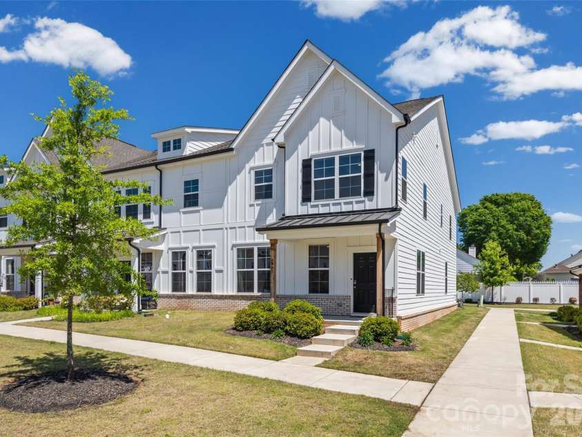 1941 Plath Top Road, Rock Hill, SC 29732.  MLS# CAR4373025, YatesRealty ID 21273. End-Unite