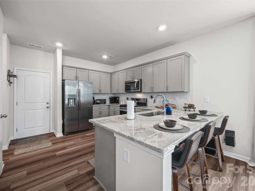 1941 Plath Top Road, Rock Hill, SC 29732.  MLS# CAR4373025, YatesRealty ID 21273. Open Kitchen