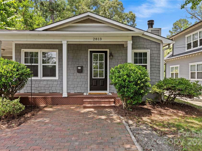 2813 Hilliard Drive, Charlotte, NC 28205.  MLS# CAR4266420, YatesRealty ID 21273. 