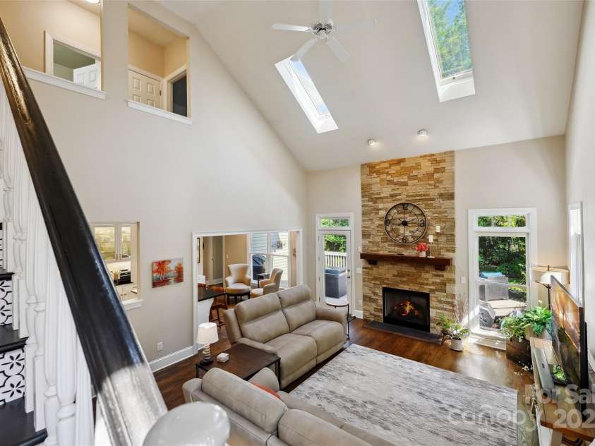8109 Hawk Crest Court, Charlotte, NC 28270.  MLS# CAR4268028, YatesRealty ID 21274. 