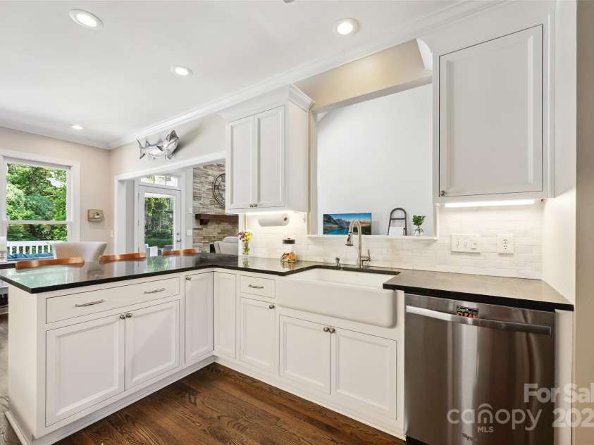 8109 Hawk Crest Court, Charlotte, NC 28270.  MLS# CAR4268028, YatesRealty ID 21274. 