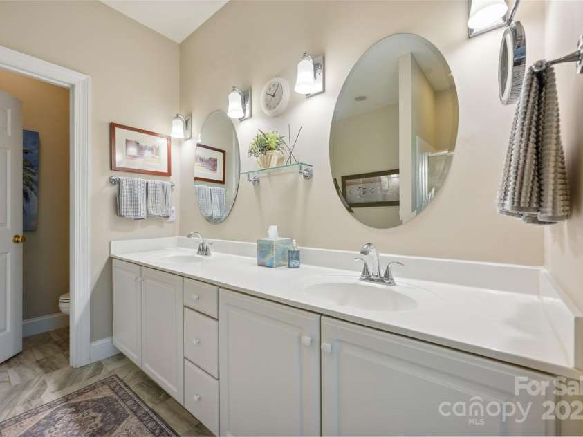 8109 Hawk Crest Court, Charlotte, NC 28270.  MLS# CAR4268028, YatesRealty ID 21274. 