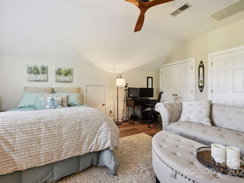 8109 Hawk Crest Court, Charlotte, NC 28270.  MLS# CAR4268028, YatesRealty ID 21274. 