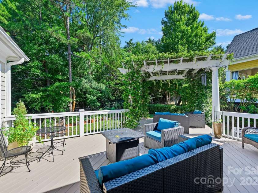 8109 Hawk Crest Court, Charlotte, NC 28270.  MLS# CAR4268028, YatesRealty ID 21274. 