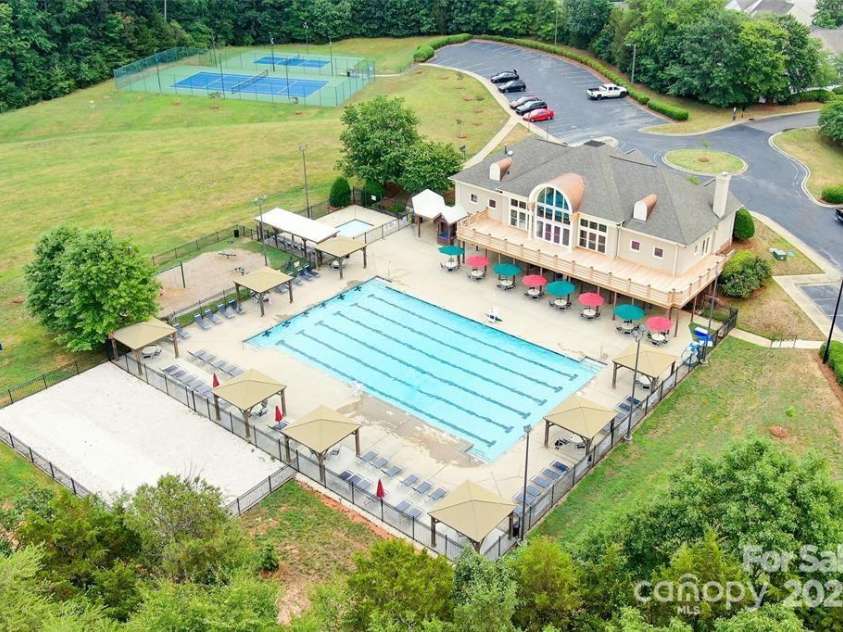 8109 Hawk Crest Court, Charlotte, NC 28270.  MLS# CAR4268028, YatesRealty ID 21274. 