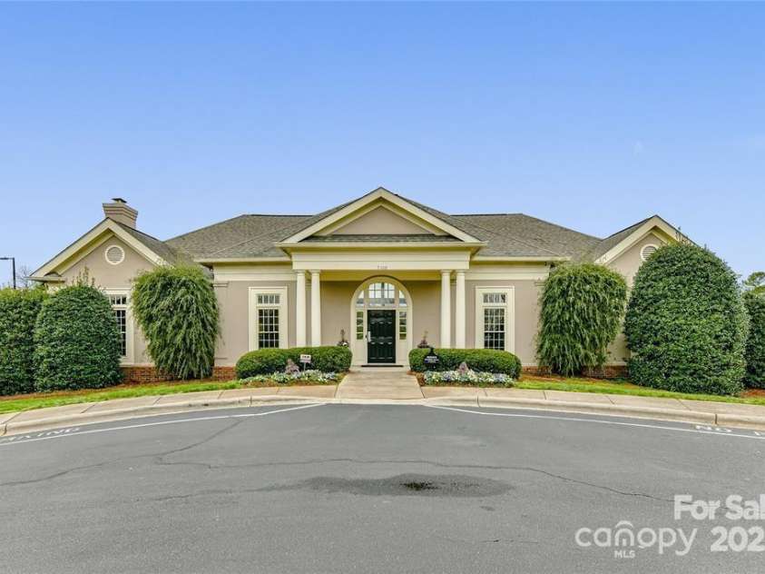 8109 Hawk Crest Court, Charlotte, NC 28270.  MLS# CAR4268028, YatesRealty ID 21274. 
