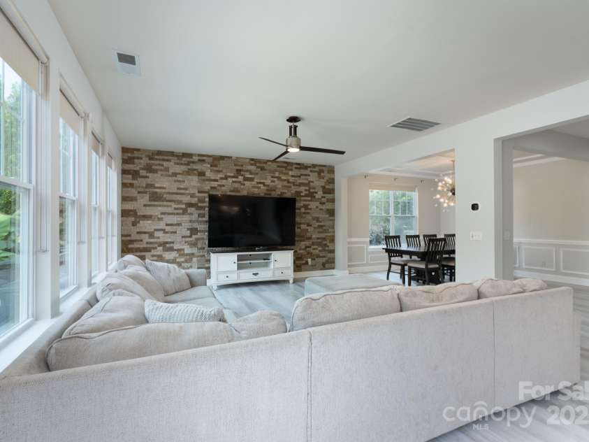 1211 Gold Rush Court, Fort Mill, SC 29708.  MLS# CAR4264284, YatesRealty ID 21275. Family room