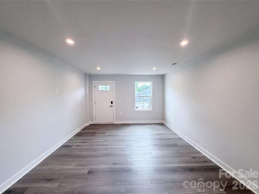 124 Kristin View Lane, Troutman, NC 28166.  MLS# CAR4380342, YatesRealty ID 21275. 