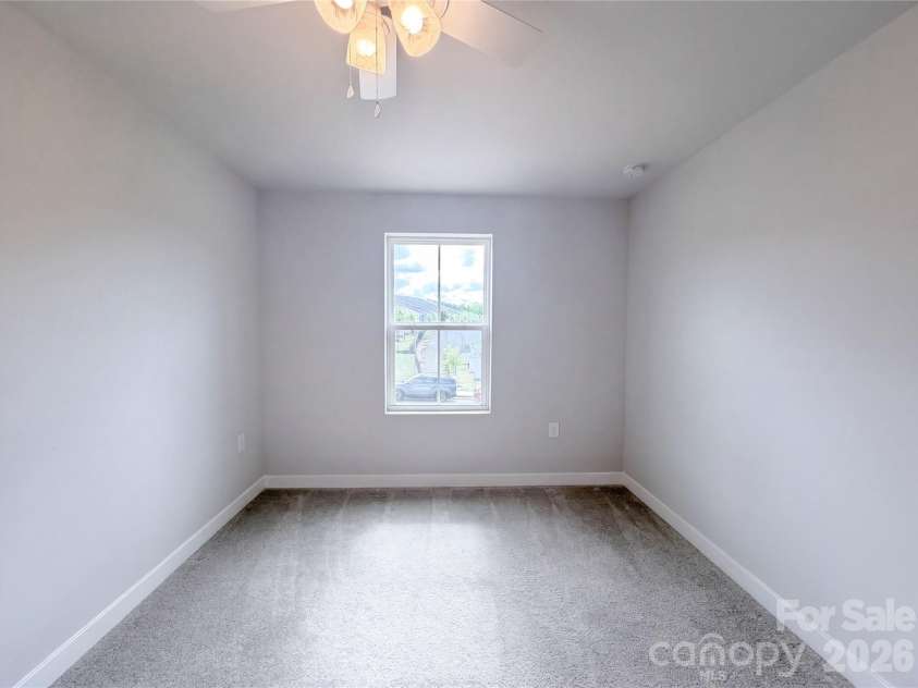 124 Kristin View Lane, Troutman, NC 28166.  MLS# CAR4380342, YatesRealty ID 21275. 