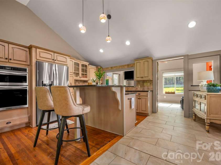 183-185 Rubin Thorne Road, Campobello, SC 29322.  MLS# CAR4366697, YatesRealty ID 21276. 