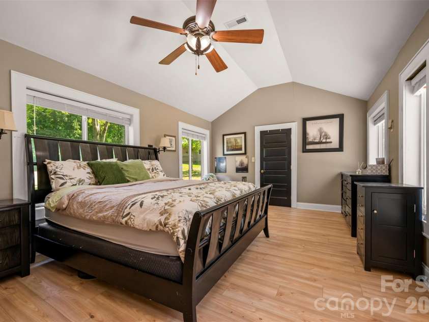 183-185 Rubin Thorne Road, Campobello, SC 29322.  MLS# CAR4366697, YatesRealty ID 21276. 