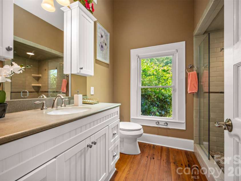183-185 Rubin Thorne Road, Campobello, SC 29322.  MLS# CAR4366697, YatesRealty ID 21276. 