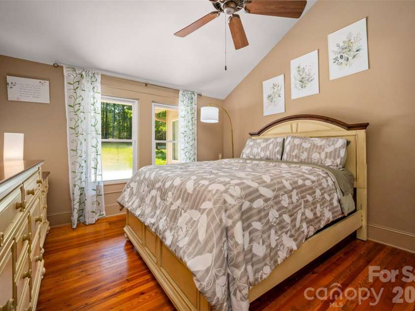 183-185 Rubin Thorne Road, Campobello, SC 29322.  MLS# CAR4366697, YatesRealty ID 21276. 