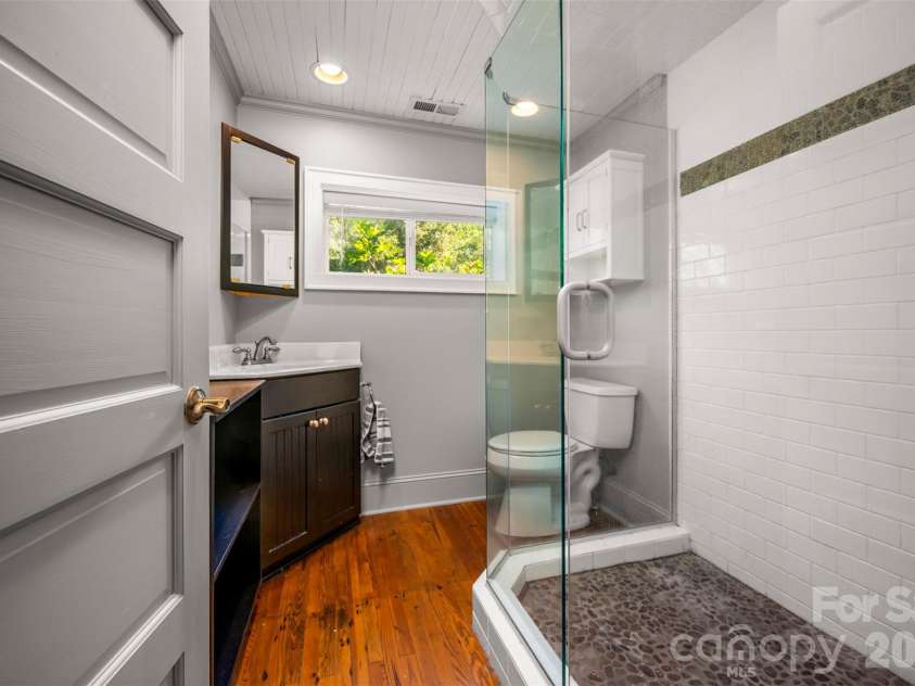 183-185 Rubin Thorne Road, Campobello, SC 29322.  MLS# CAR4366697, YatesRealty ID 21276. 