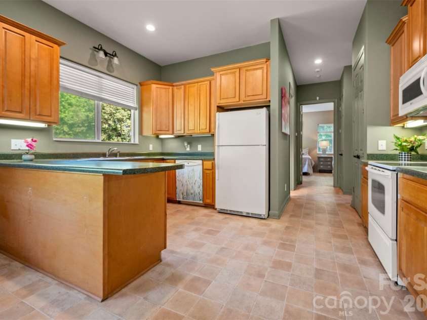 183-185 Rubin Thorne Road, Campobello, SC 29322.  MLS# CAR4366697, YatesRealty ID 21276. 