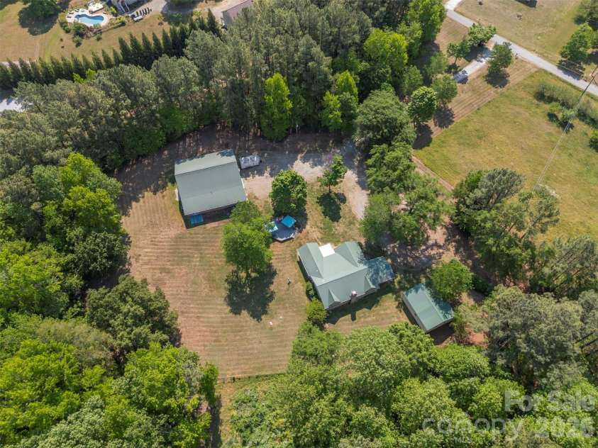 183-185 Rubin Thorne Road, Campobello, SC 29322.  MLS# CAR4366697, YatesRealty ID 21276. 