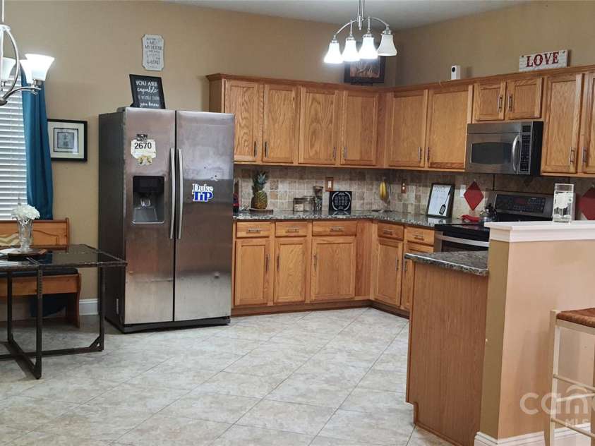 2206 Golden Larch Lane, Waxhaw, NC 28173.  MLS# CAR4244532, YatesRealty ID 21276. 