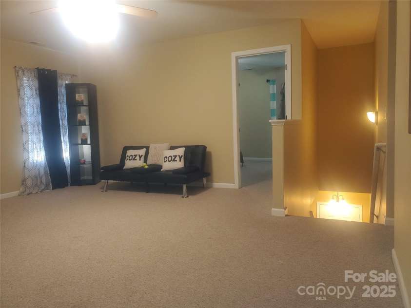 2206 Golden Larch Lane, Waxhaw, NC 28173.  MLS# CAR4244532, YatesRealty ID 21276. 