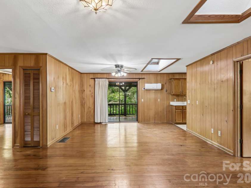 267 Caldwell Drive, Maggie Valley, NC 28751.  MLS# CAR4377603, YatesRealty ID 21278. 