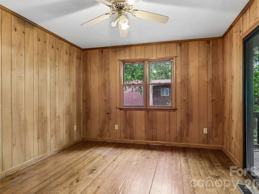 267 Caldwell Drive, Maggie Valley, NC 28751.  MLS# CAR4377603, YatesRealty ID 21278. 
