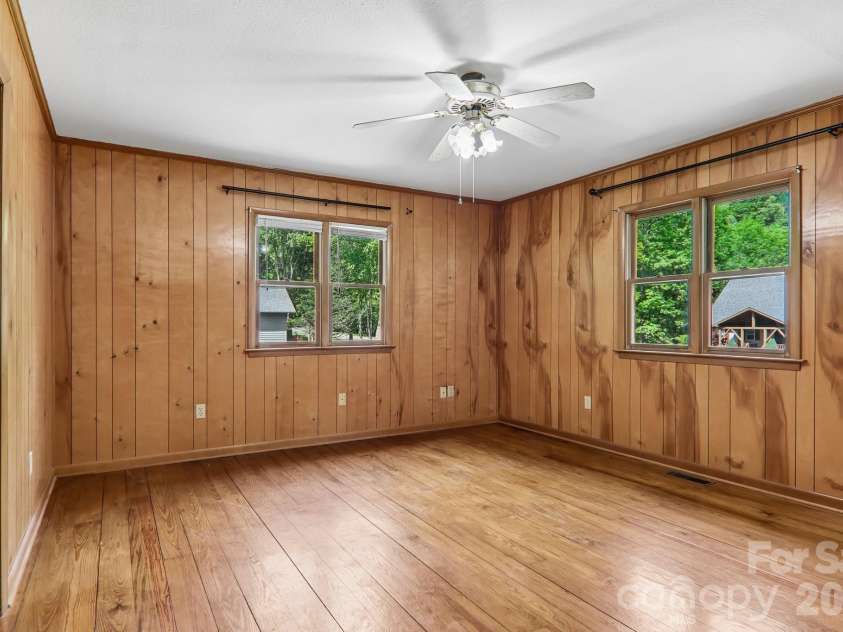 267 Caldwell Drive, Maggie Valley, NC 28751.  MLS# CAR4377603, YatesRealty ID 21278. 