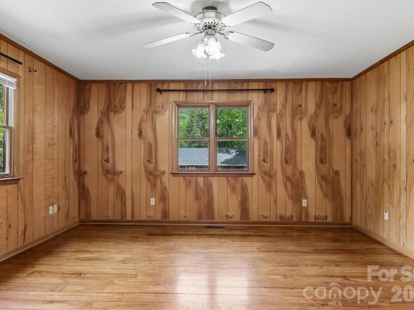 267 Caldwell Drive, Maggie Valley, NC 28751.  MLS# CAR4377603, YatesRealty ID 21278. 