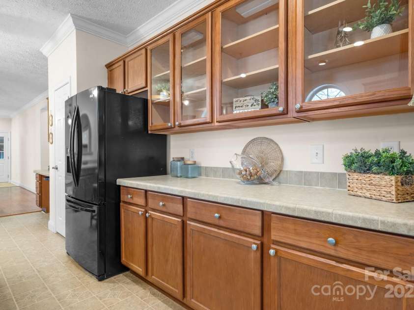 468 White Oak Branch Road, Statesville, NC 28625.  MLS# CAR4225027, YatesRealty ID 2128. 
