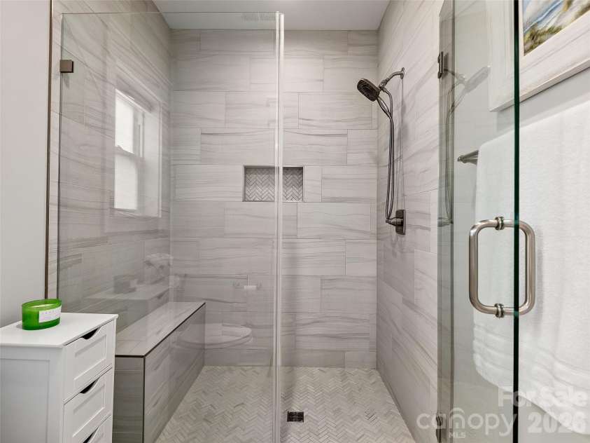 31 Cozy Cottage Way, Arden, NC 28704.  MLS# CAR4364624, YatesRealty ID 21280. 